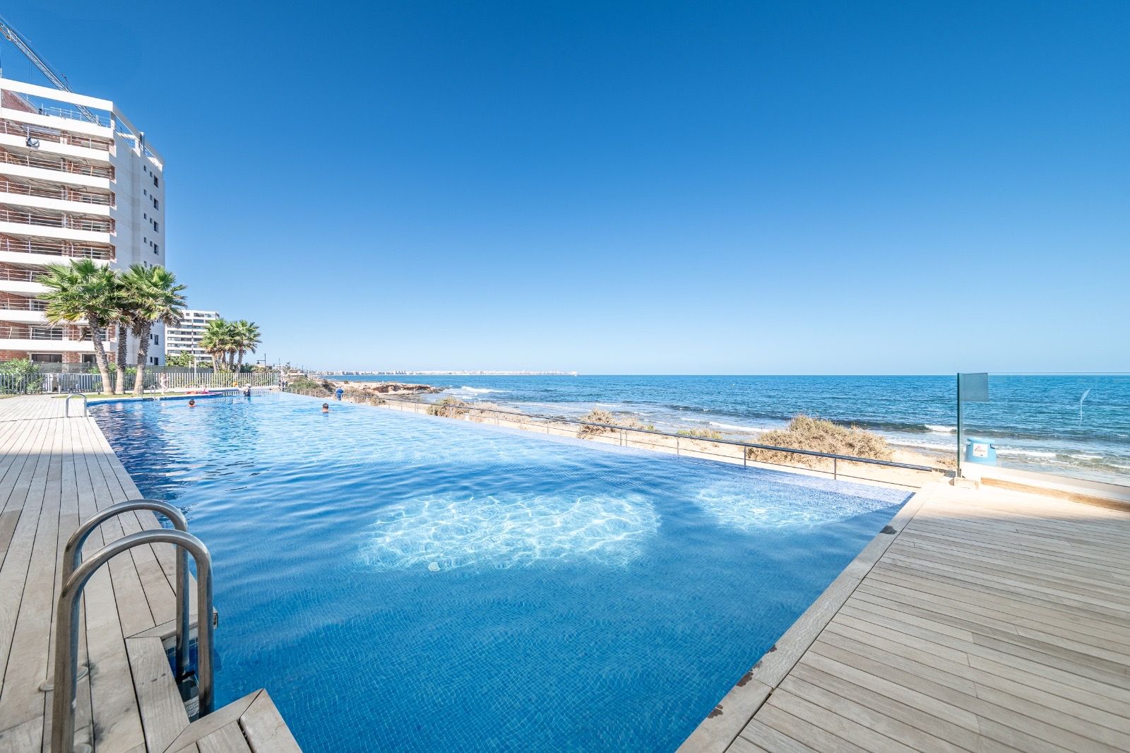 Apartment in Torrevieja - Image 3