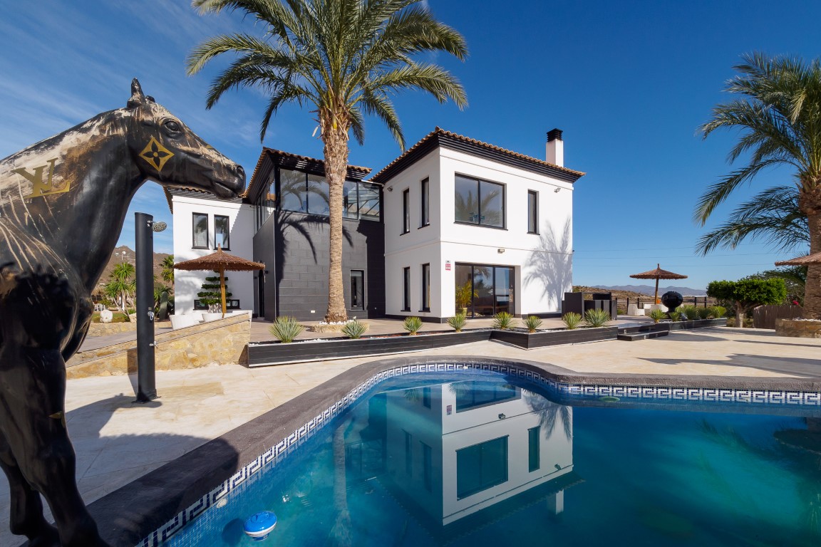 Luxury villa in Pulpí, Almería